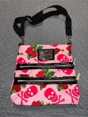 Betseyville by Betsey Johnson Pink Skull & Rose Crossbody Bag NWOT